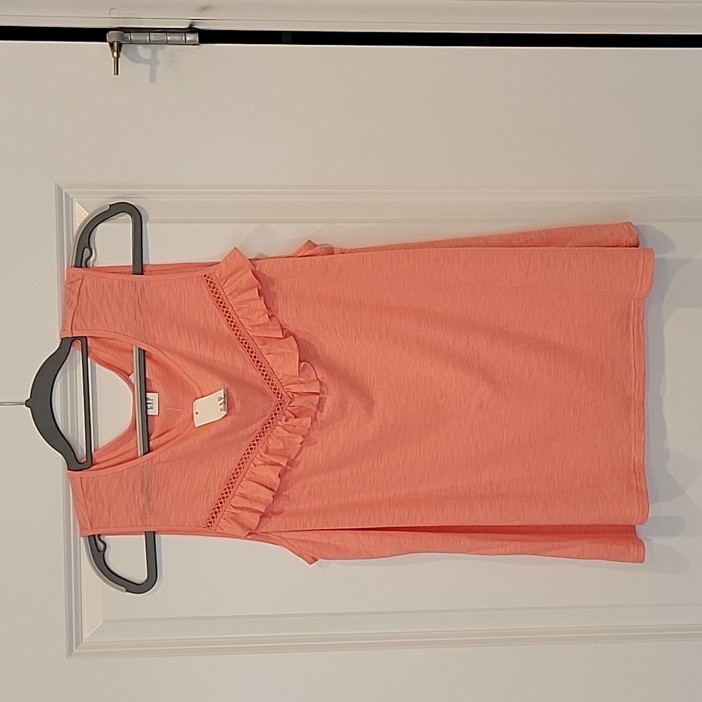 Gap Women's Textured Lace Ruffled Neckline Sleeveless Tank Apricot XL NWT